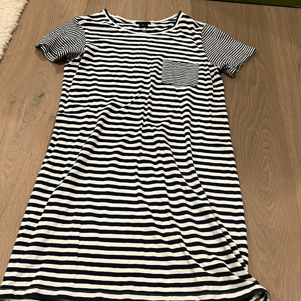 J. Crew Short Sleeve Tee Shirt Navy & White Striped 100% Cotton Dress Size S